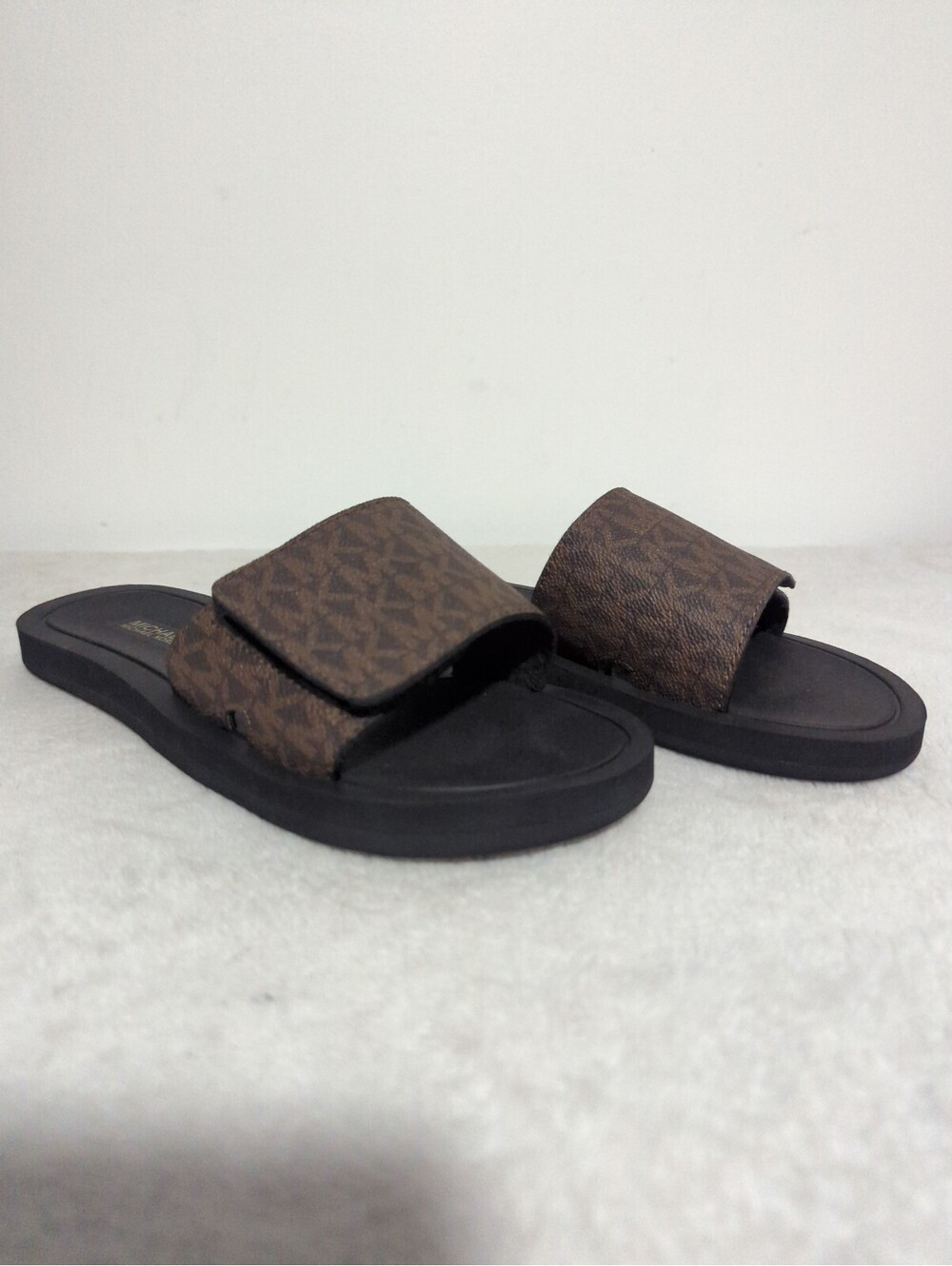 Michael Kors Brown Logo Slide Sandals Size 7
